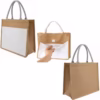 Présentation technique d'un sac de plage en jute avec anses et poignées blanches rembourrées. Le visuel montre la face avant personnalisable prête pour la sublimation, une vue détaillée de l'ouverture de la poche frontale avec son attache auto-agrippante, et une vue arrière de la structure robuste du cabas. cadoriginaux